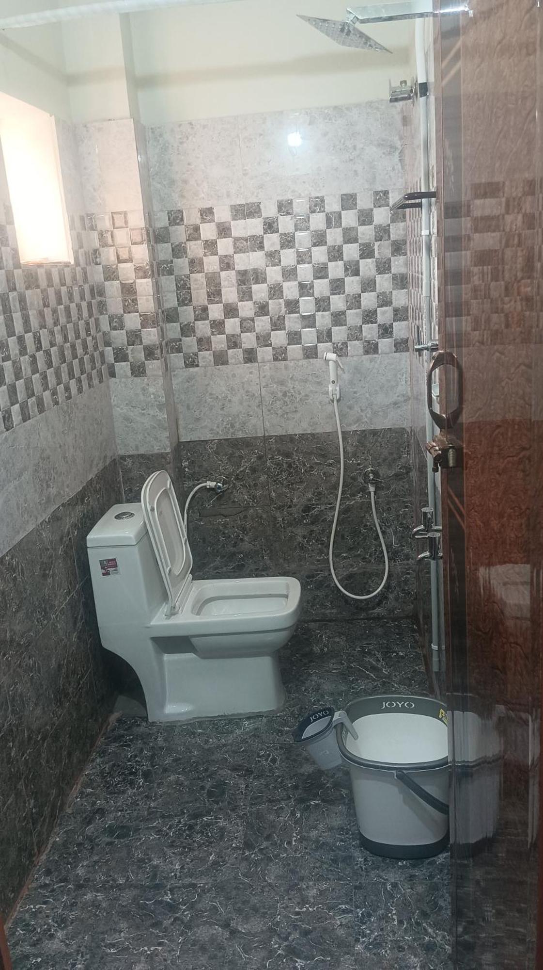 Rajali Residency Hotell Kulithalai Exteriör bild